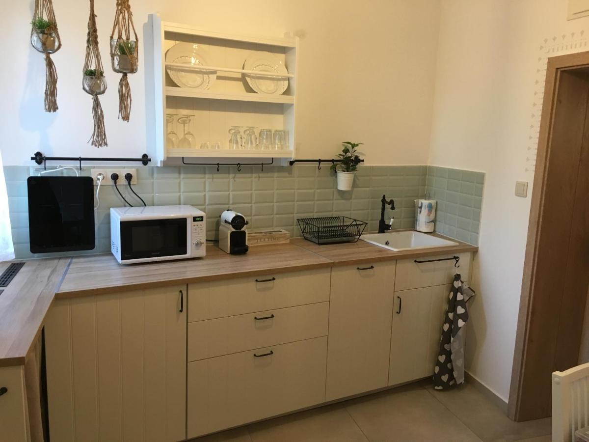 Madarlatta Vendeghaz Hotel Fertőrákos Екстериор снимка